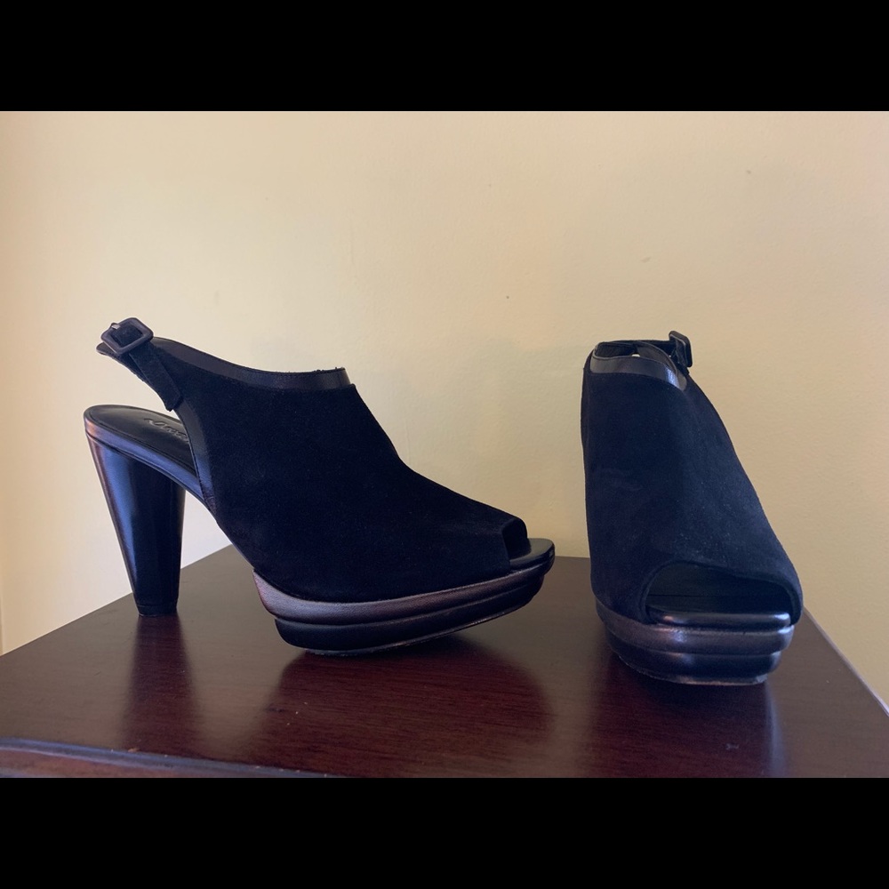 Women’s sling backs